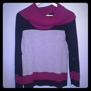 Light-weight sweater